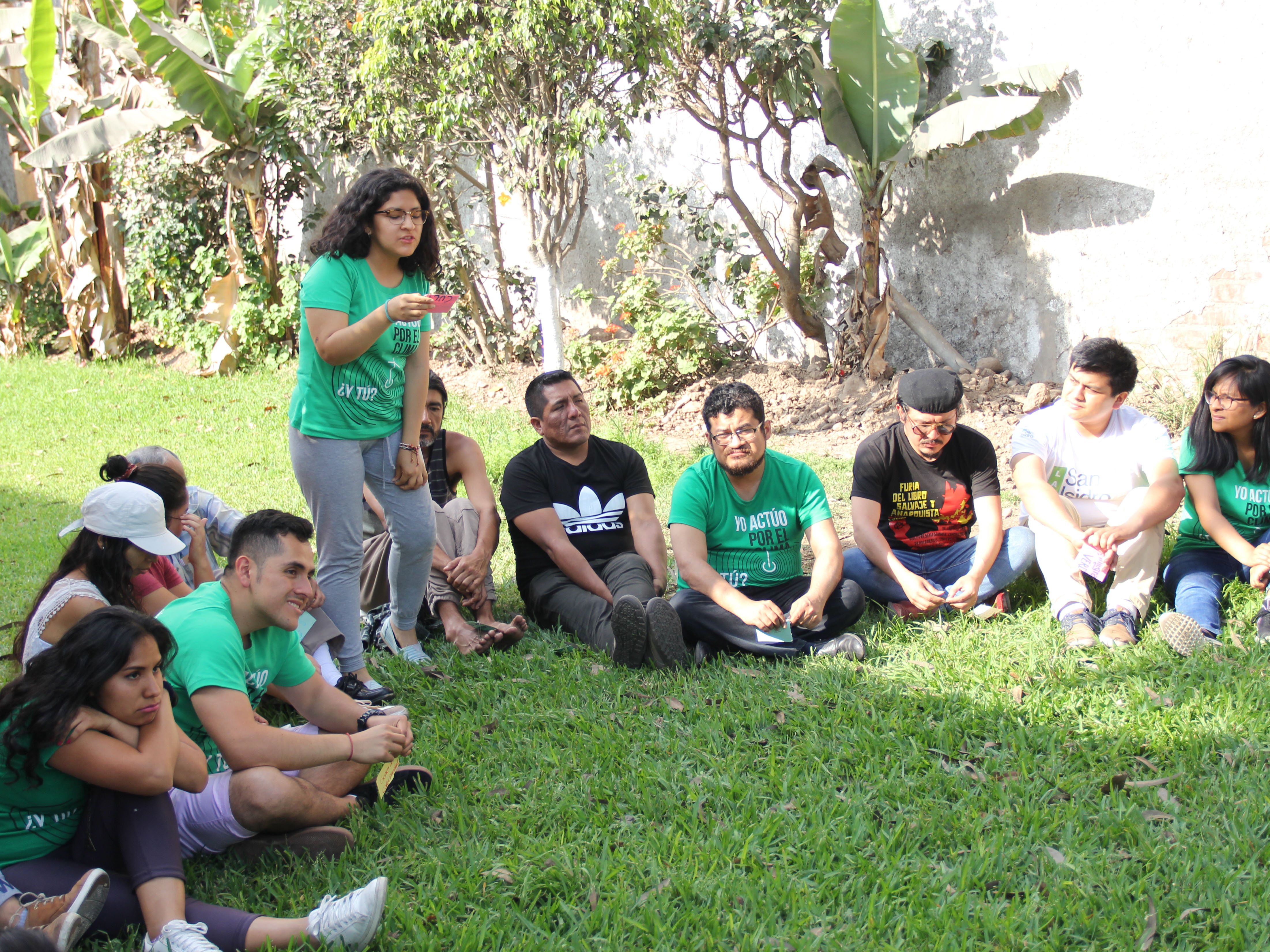 Jóvenes comprometidos con la lucha climática se formaron en la escuela del MOCICC